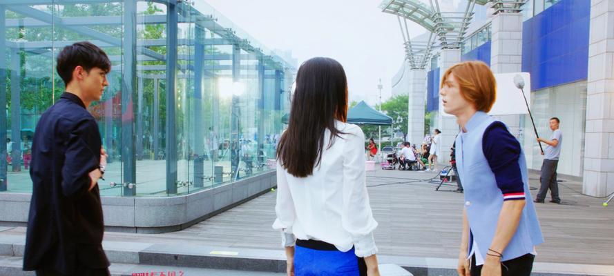 《假装看电影情景游戏攻略》（玩转影院时间，与假装融为一体）